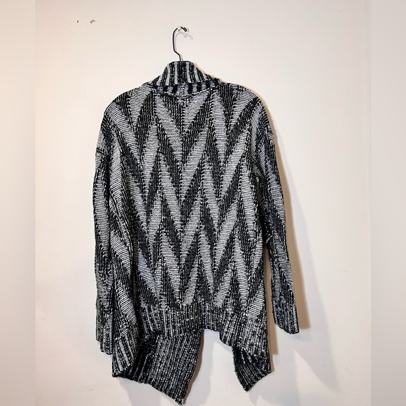 Mystree Cardigan - Picture 5 of 6